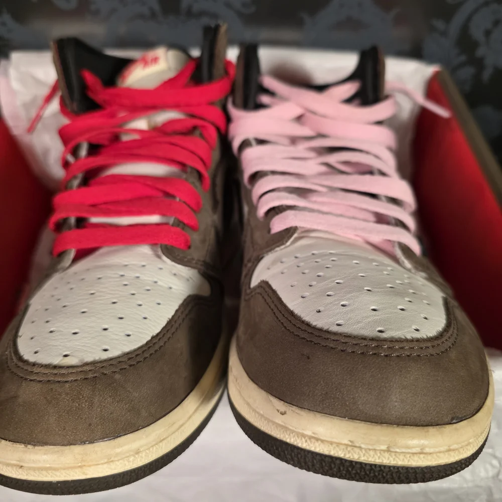 Nike Men's Brown White Black High-Top Sneakers with Red and Pink Laces